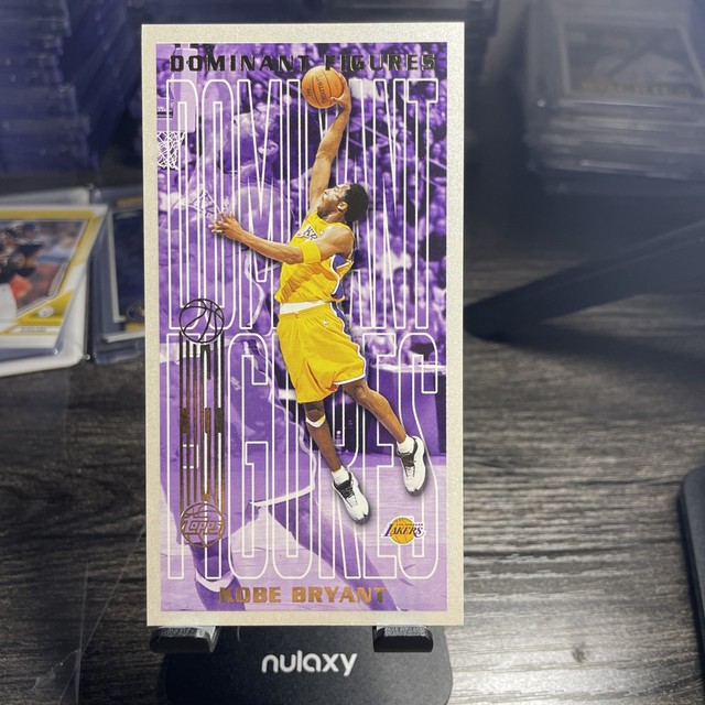 2001-02 Topps High Topps Kobe Bryant Dominant Figures #DF8; extremely