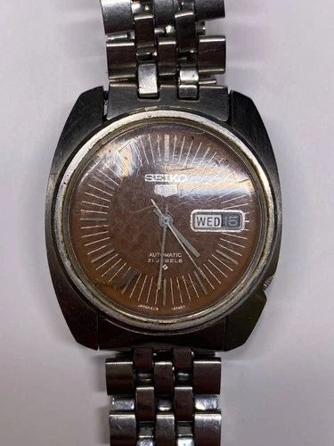 Vintage Seiko 6119-8470 Automatic Men's Watch Pre-Owned Doesn't Run (29-60)