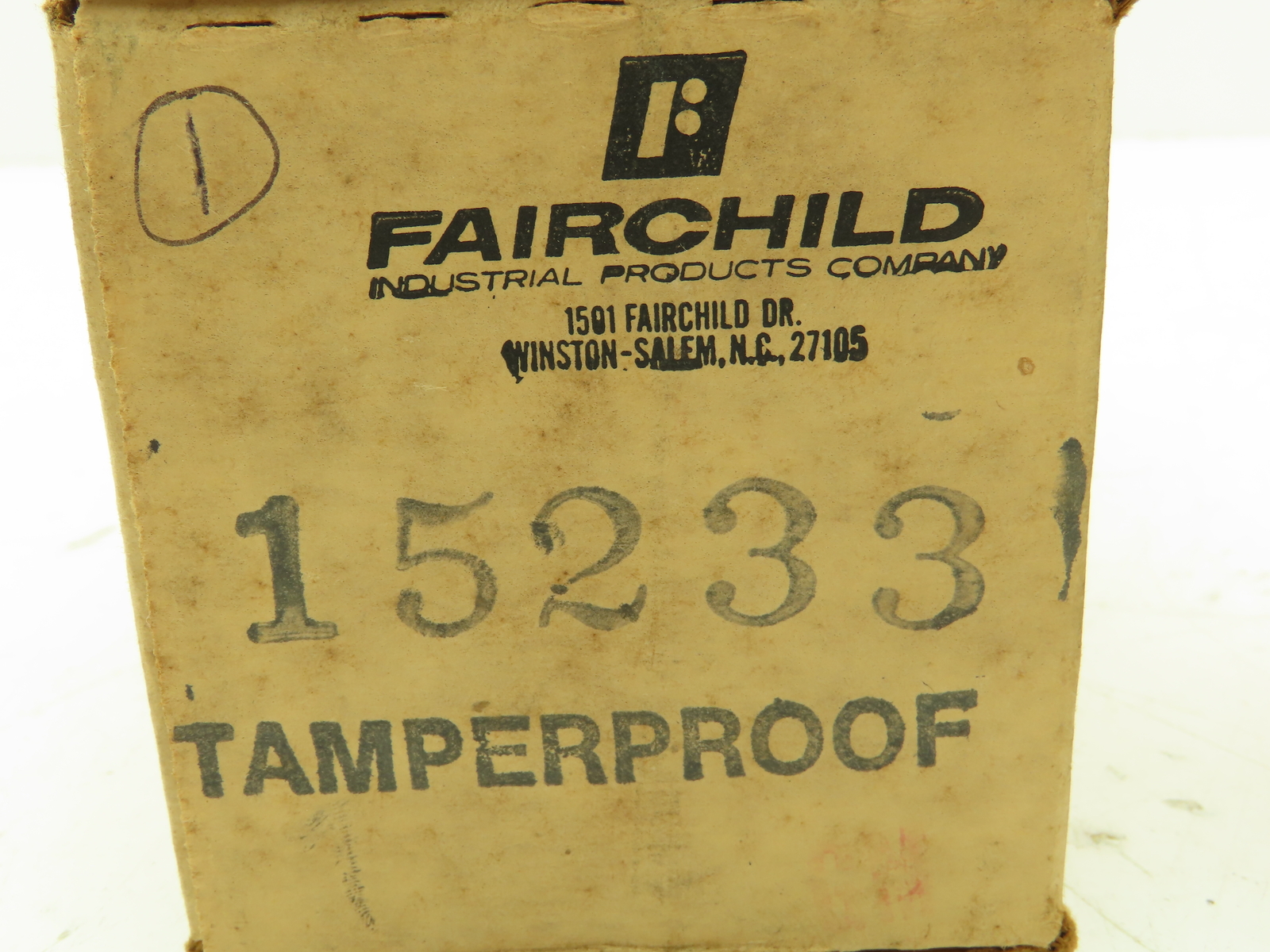 Fairchild 15233 Pneumatic Air Loaded Regulator 0-30 PSI 1/1 Ratio Model 15