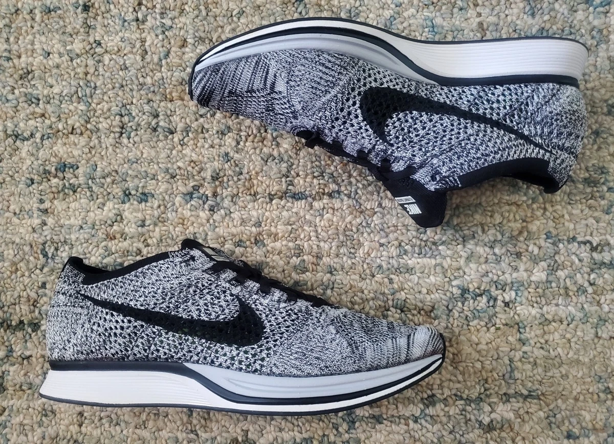 Nike flyknit racer best sale oreo