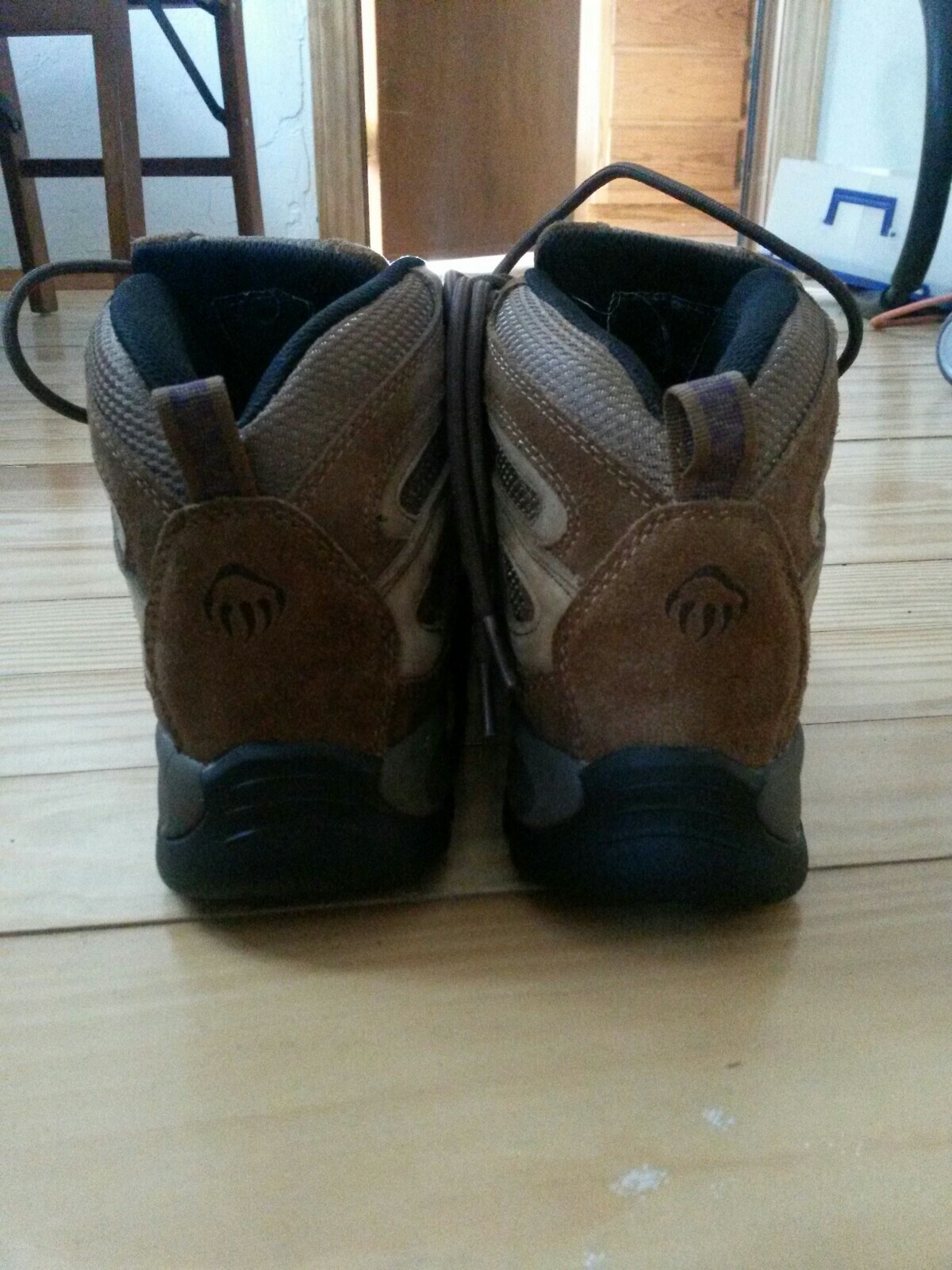 Picture 4 of 6