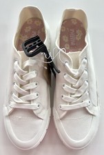 Mad Love Fran Women's Sz: 11 Platform Sneakers Casual Shoe White Canvas Lace-Up