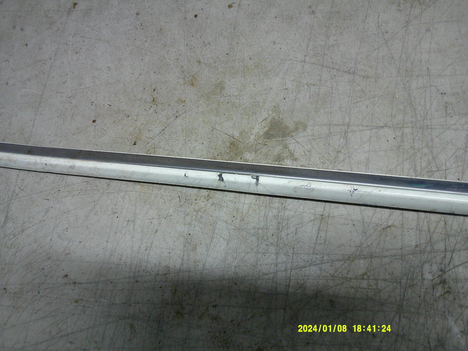 Driver Door Moulding Yellow Chrysler Maserati TC 89 90 91