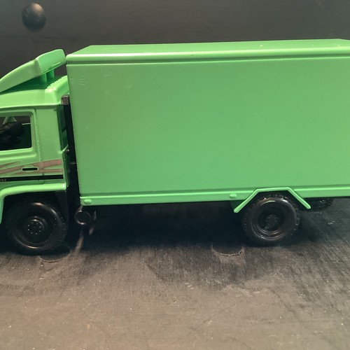NZG 1:43 Nº 454 Mercedes Benz MB 800 furgón muy buen estado embalaje original KW