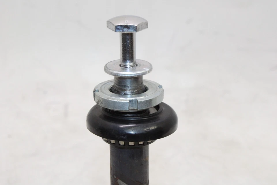 Suzuki GS500F 2009 OEM HORQUILLA DELANTERA ABRAZADERA INFERIOR TRIPLE ÁRBOL VÁSTAGO Foto 2 de 4