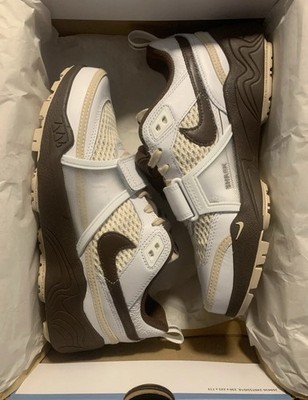 TRAVIS SCOTT X NIKE ZOOM FIELD JAXX LIGHT CHOCOLATE | 40 | HQ3073-100