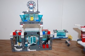 LEGO City Airport 7894 Used Retired incomplete W/ 2 Manuals