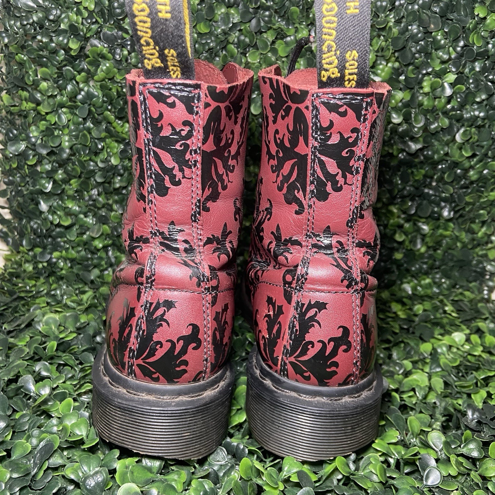 Doc Dr. Martens Skull Women’s Boots Burgundy Red Size US 9 UK 7 thumbnail 4