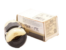 Leviton 2823 Locking Connector Grounding 30A-277/480v 3ph NEW 