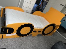 Kidsaw JCB Yellow & Black Junior Toddler Bed – Digger Design – Great Condition