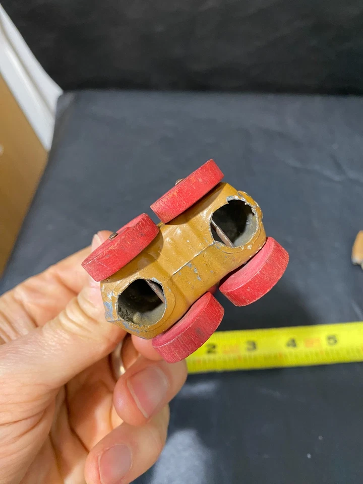 Barclay Manoil tanque tractor figura de metal militar antiguo madera ruedas de goma Foto 3 de 4