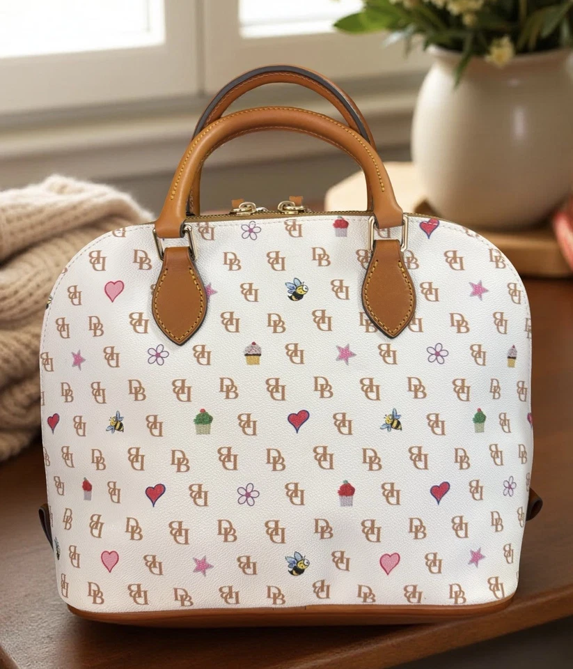 Bolso Dooney Bourke Blanco Novedad Gretta Logo Floral Corazón Abejas Cupcake Star Foto 3 de 4