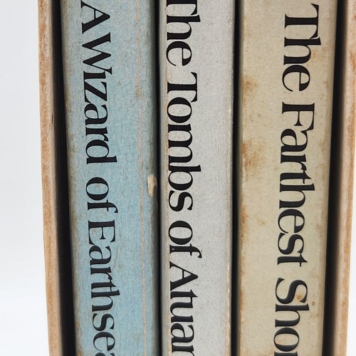 Vintage Ursula K Le Guin Earthsea Trilogie Box Set Fantasy Softcover 1980er Mehltau - Bild 22 von 24