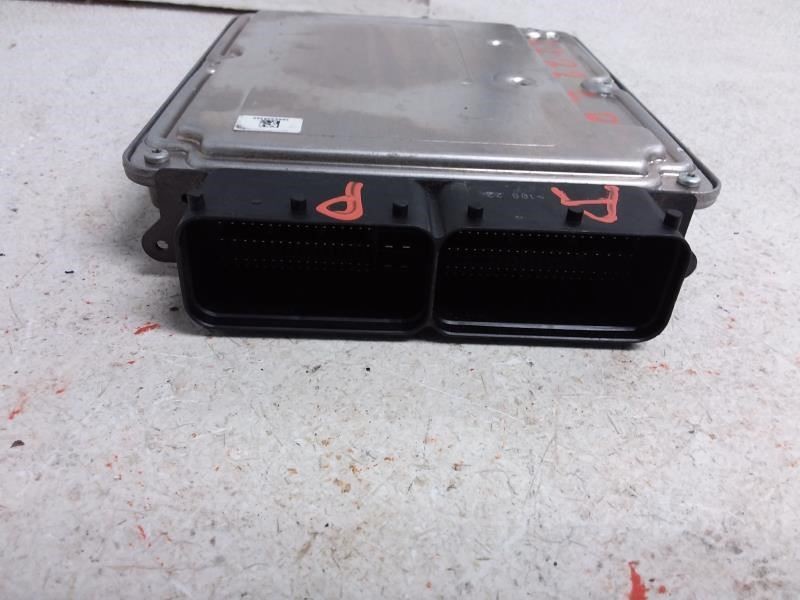 ECU MASERATI GHIBLI    2017 Engine ECM 937018 ID # 670031346B 