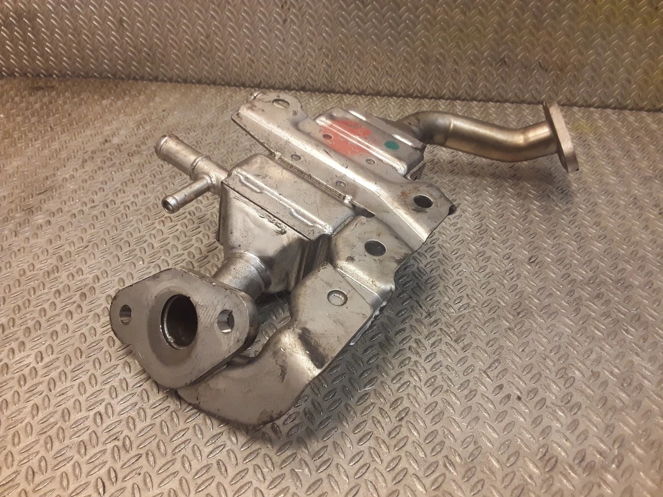 LEXUS RX EGR Cooler for RX Mk3 450h 3.5 Hybrid 2008-2015 OEM 25680-31050 - Image 3 of 4