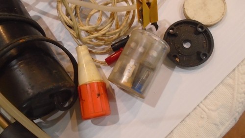 Vintage RC Plane Field Box Lots Of Parts sold as is for parts untested - Picture 7 of 8