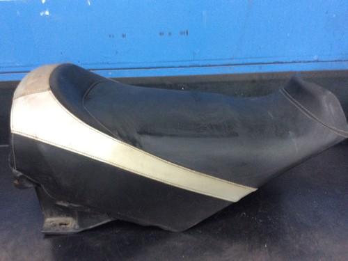 Skidoo REV MXZ Renegade GSX Summit Mach Z 1000 04-07 Seat *NEED STAPLE* 22010714 - Picture 7 of 12