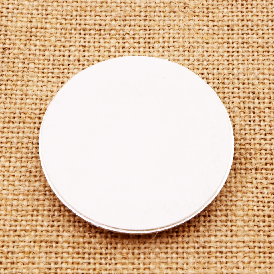 4x Pegatina Reflectante Reflector Redondo Cromo Autoadhesivo Rojo Coche Motocicletas Foto 4 de 4