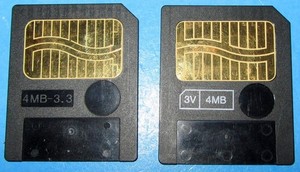 Lot De 4 Anciennes Cartes Mémoire SmartMedia – Capacité 44 Mo (occasion)