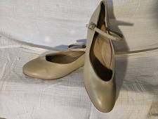 Capezio Tap Shoes Women's 10 M Tan Mary Jane Strap w/ Buckle Heeled Dance NWOB