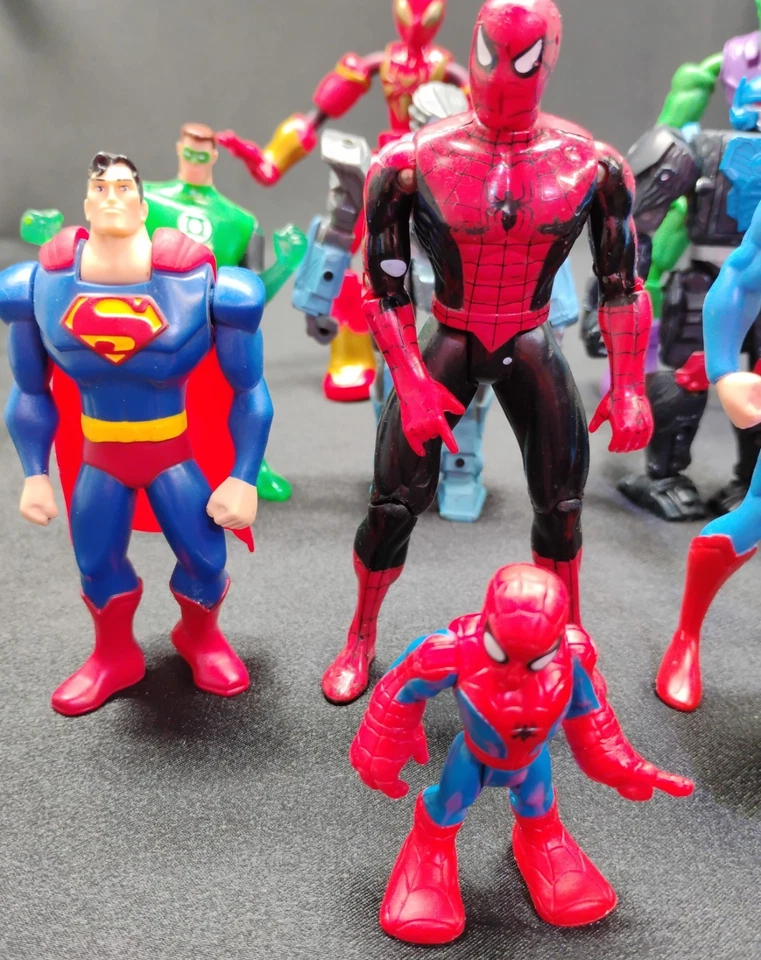 Lote de 12 figuras de acción de superhéroes Marvel y DC Spider-Man, Superman, Batman, Foto 3 de 4
