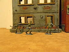 3 Atlantic WW11 German Infantry 1/32nd Badly Painted (Nov. Listing)