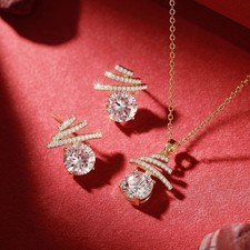 Wedding Bridal Swarovski crystal jewelry set.    Necklace Earrings Set