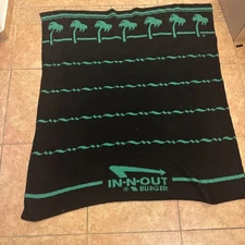 IN-N-OUT Burger Blanket Exclusive Christmas Gift Hamburgers No Delay