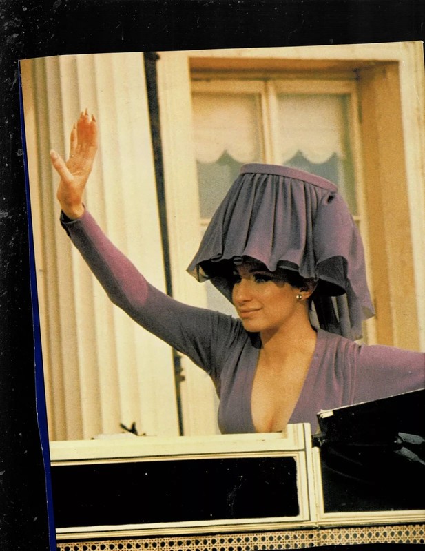 SUPER RARE!! 8x10 VINTAGE ORIG YOUNG SEXY BARBRA STREISAND PUBLICITY PAPER PHOTO
