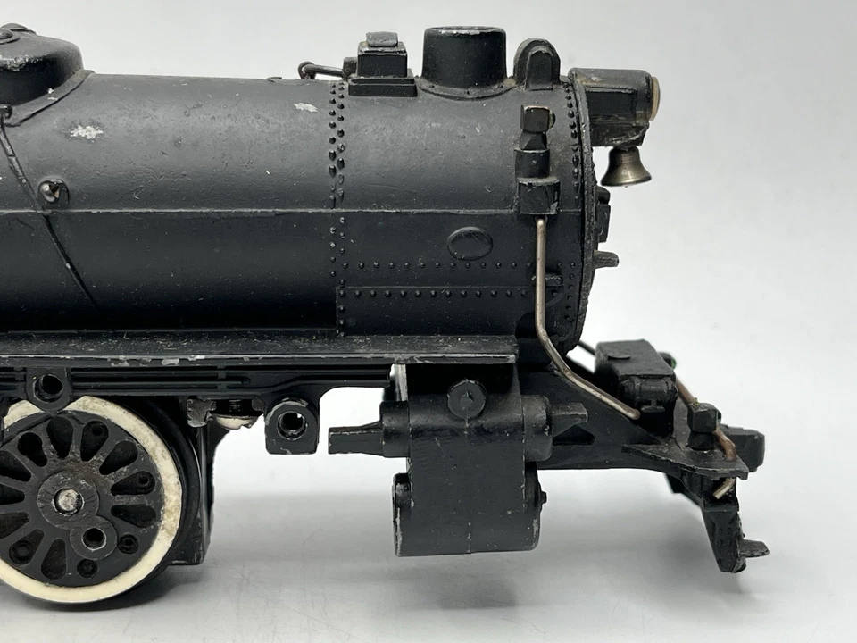 American Flyer S Gauge #310 Pacific Locomotive and Tender - Runs but Needs Parts - Image 3 of 4