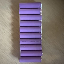 Pack of 10 18650 Batteries With Holder, Button Top 3.7V