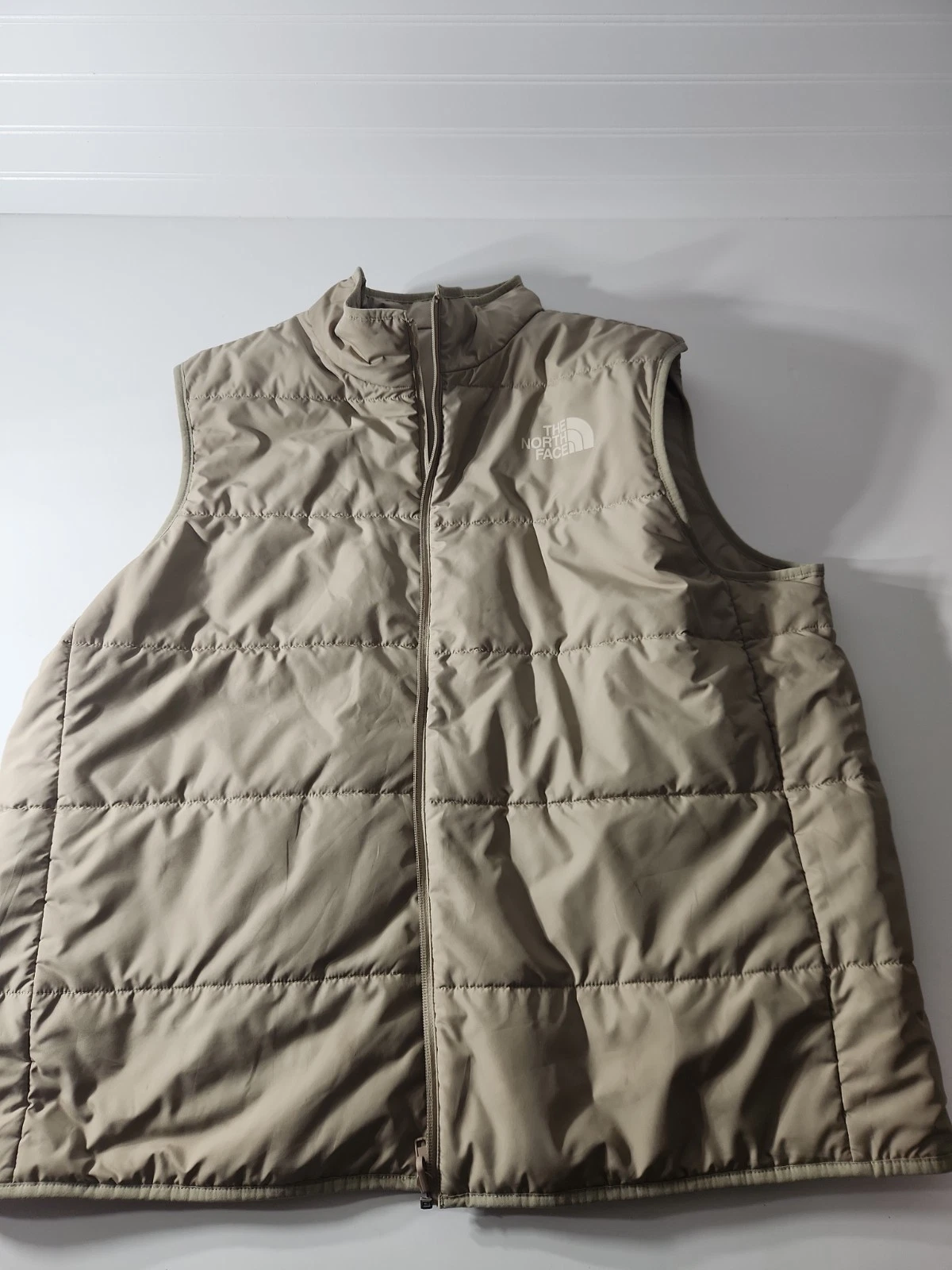 The North Face Reversible Insulated Vest. Mens.Tan. Full Zip Puffer Outdoor 2xl