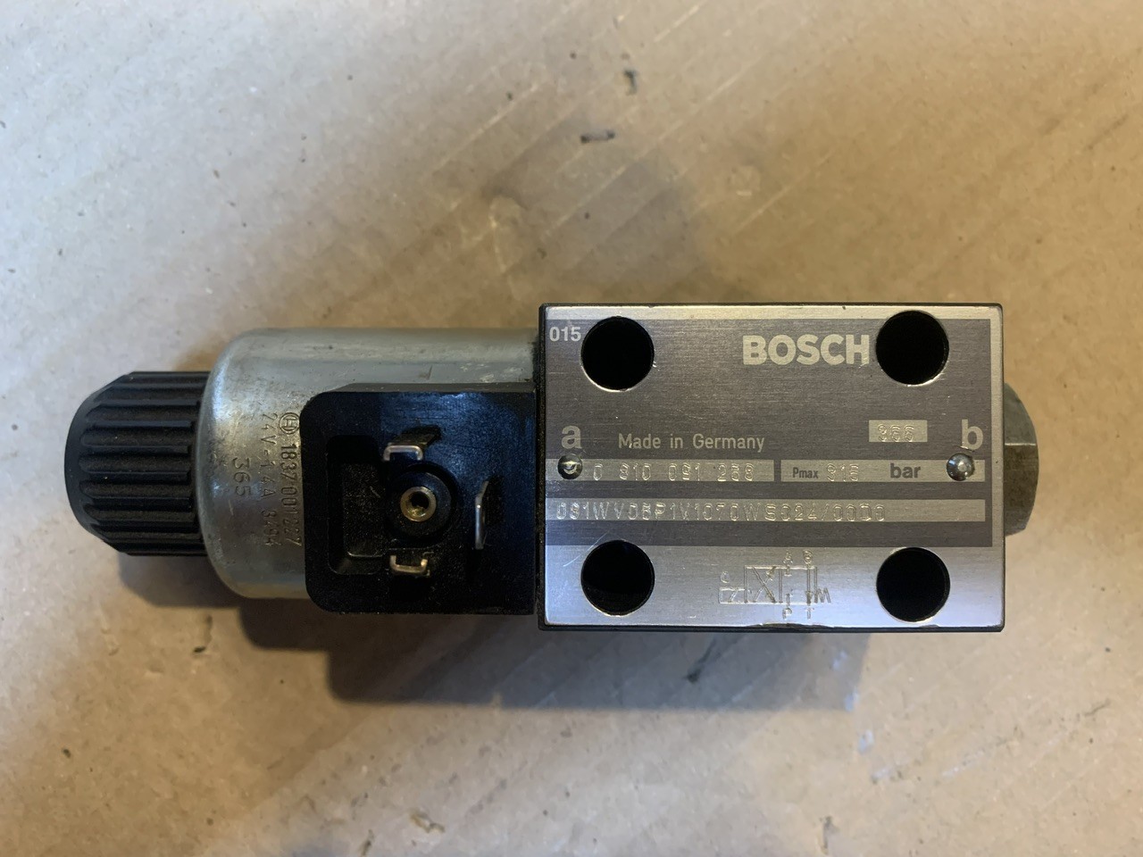 Engel Bosch 0 810 091 268 081WV06P1V070WS024/00D0 Valve