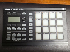 Native Instruments Maschine Mikro Pad Controller w/ Pad Triggers, USB Digital