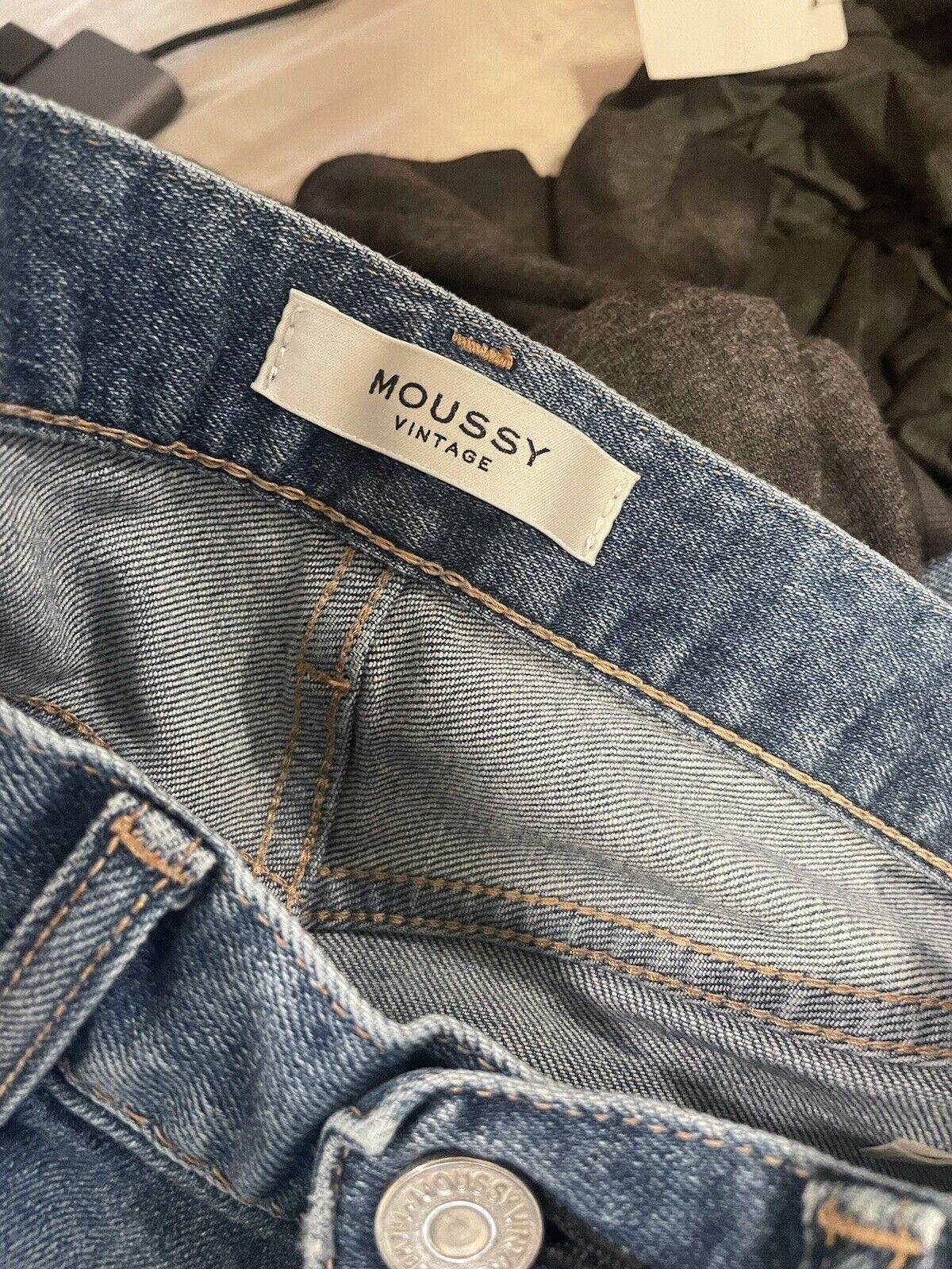 moussy vintage jeans 26 - image 3