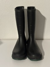 Black Rubber Pull-On Chore Rain Boots. Unisex Size 8. Thick Rubber Heavy Tread