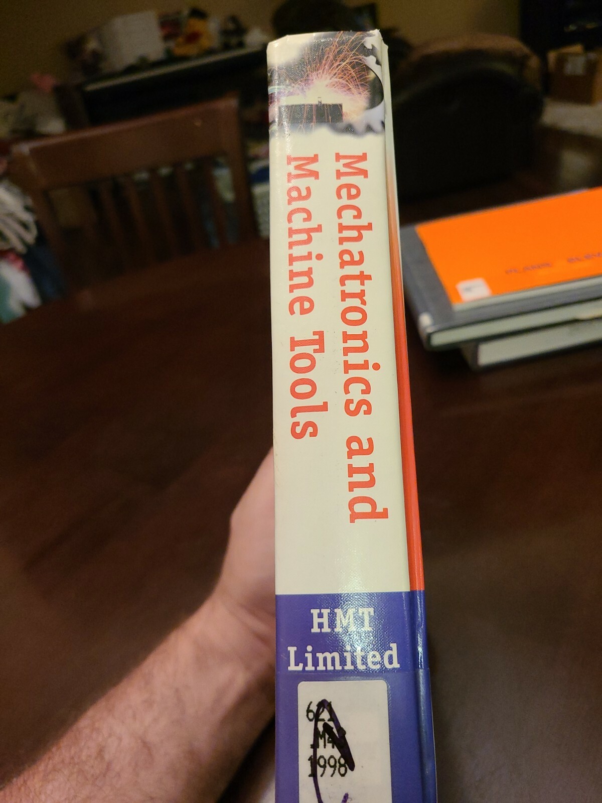 MECHATRONICS & MACHINE TOOLS By Hindustan Machine Tools Limited & Hmt Limited