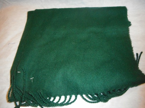 Cejon Women's Hunter Green Scarf One Size Fit ALL - Picture 9 of 9