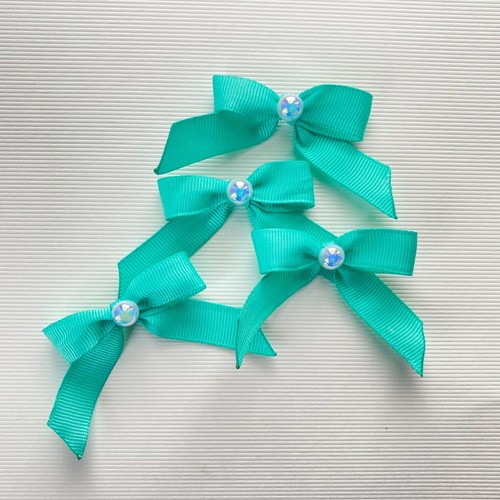 Mint Green Half Pearl Pasted Hand Tied 20 Bow Pack 13mm solid Grosgrain Ribbon - Picture 5 of 8