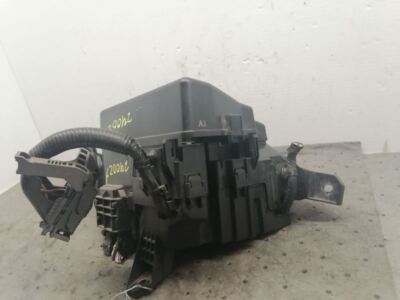 Fuse Box Engine Canada Market Fits 09-14 MATRIX 1288978
