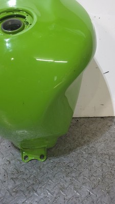 1998-1999 KAWASAKI ZX9R OEM FUEL TANK GAS TANK ASSEMBLY HAS DENT