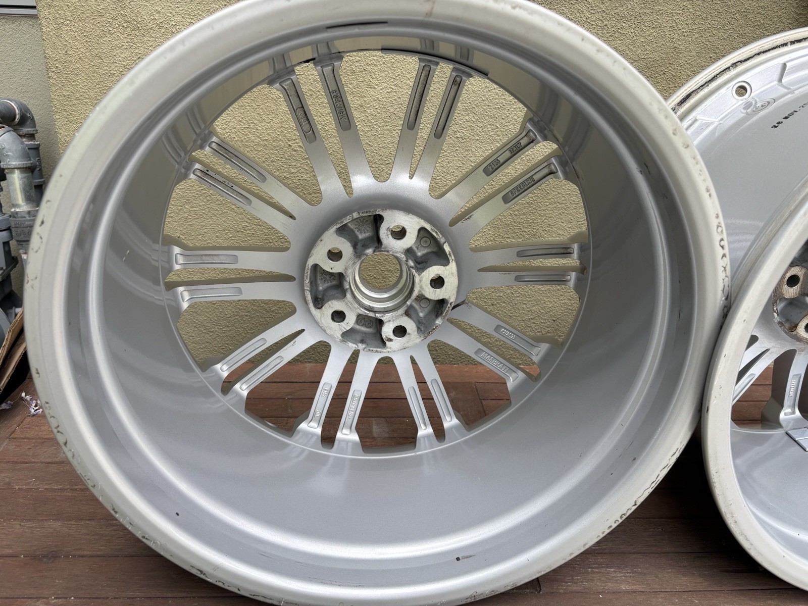 Genuine Maserati Quattroporte Granturismo 19” inch OEM Wheel Set - Rare and Mint