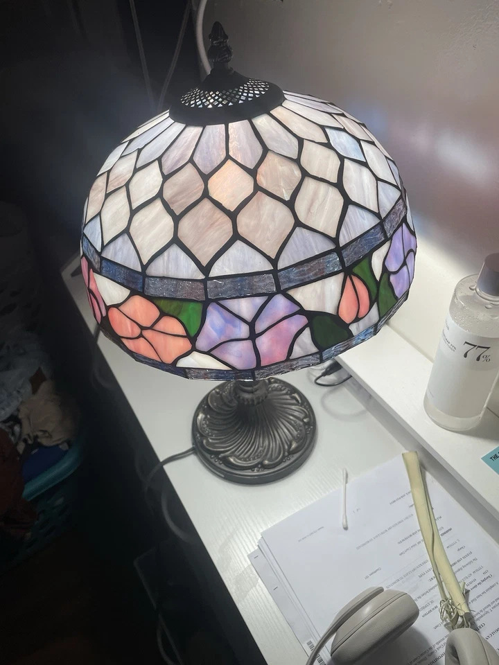 Tiffany Style Lamp Pink & Purple Floral Flowers Stained Glass - Image 3 of 4
