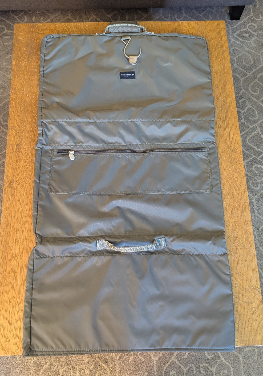 Briggs & Reilly hanging garment bag insert