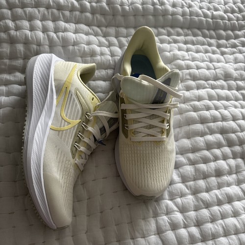 Nike Women's 6.5 Air Zoom Pegasus 39 Sail/Citron Tint Running Shoes FD0796-100 - Picture 2 of 5