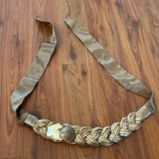 Vintage 80s Carolyn Tanner designs seashell bohemian braided belt. Gold taupe t