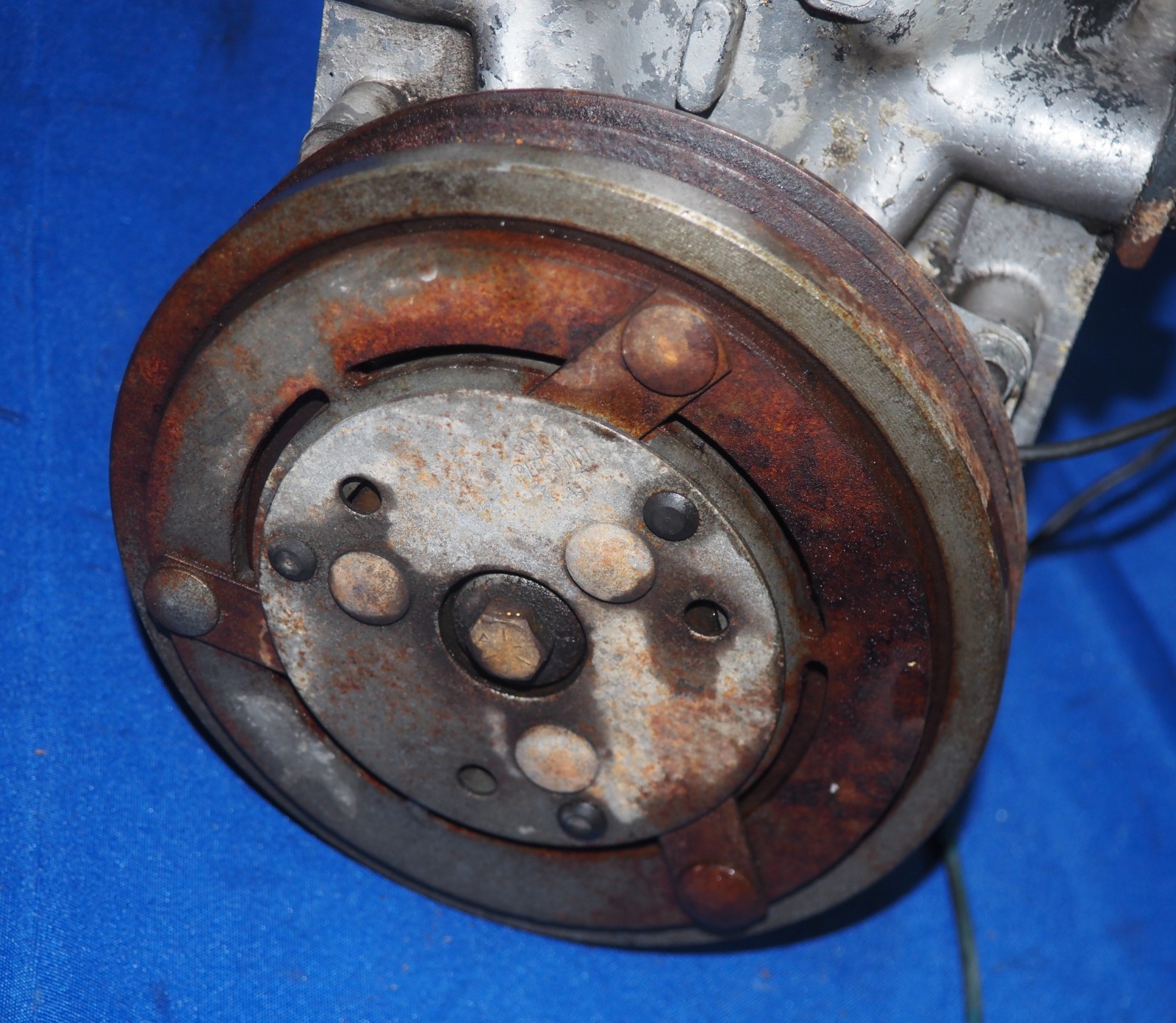 Rolls-Royce Silver Shadow 1965-1980 Pump P/N 187683