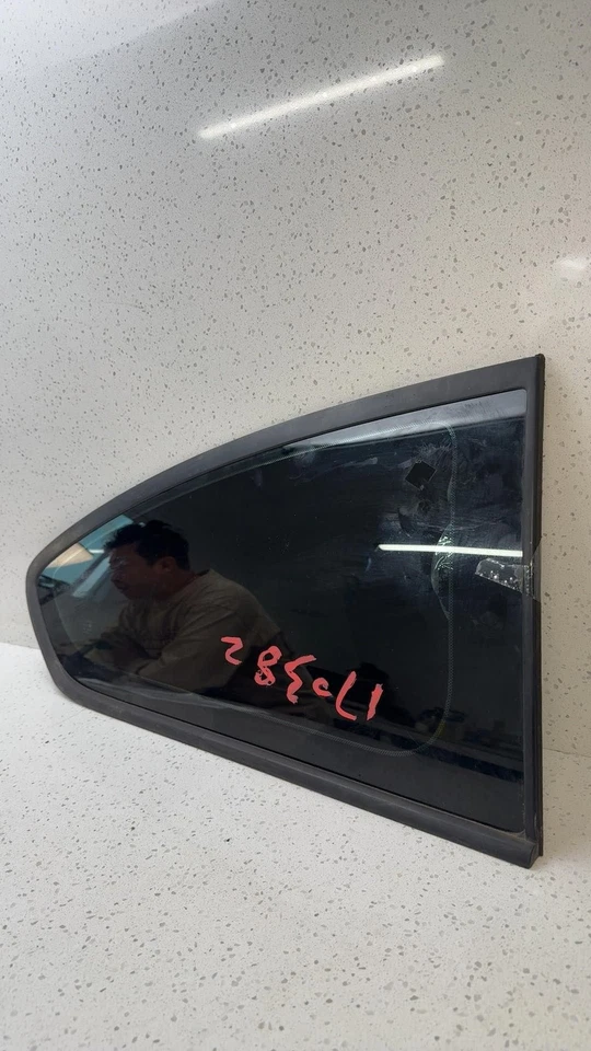 2005 2006 2007 2008 2009 2010 Scion SCION TC cuarto derecho cristal/ventana Foto 3 de 4