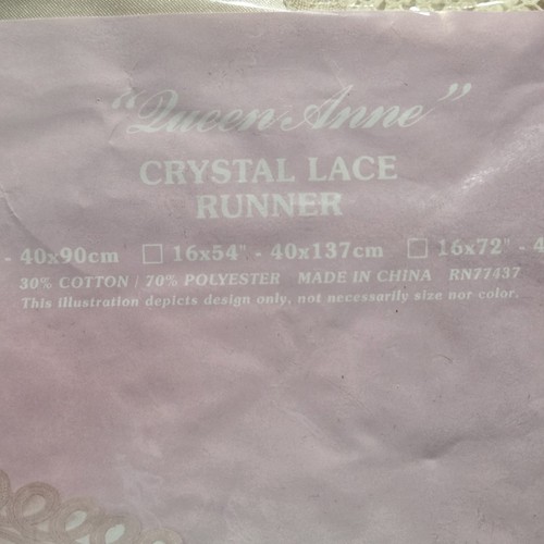 NOS Vintage Queen Anne Crystal Lace Table Runner 16" X 72” Cream  - Photo 3/6