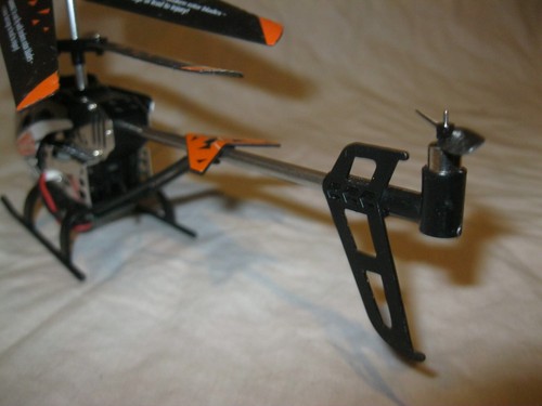 EN L'ETAT Ancien HELICOPTERE INTERCEPTOR RC REVELL CONTROL 23817 + 1 AUTRE JAUNE - Photo 18/24